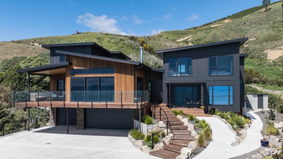 A Nelson hillside home built by Aspect Builders